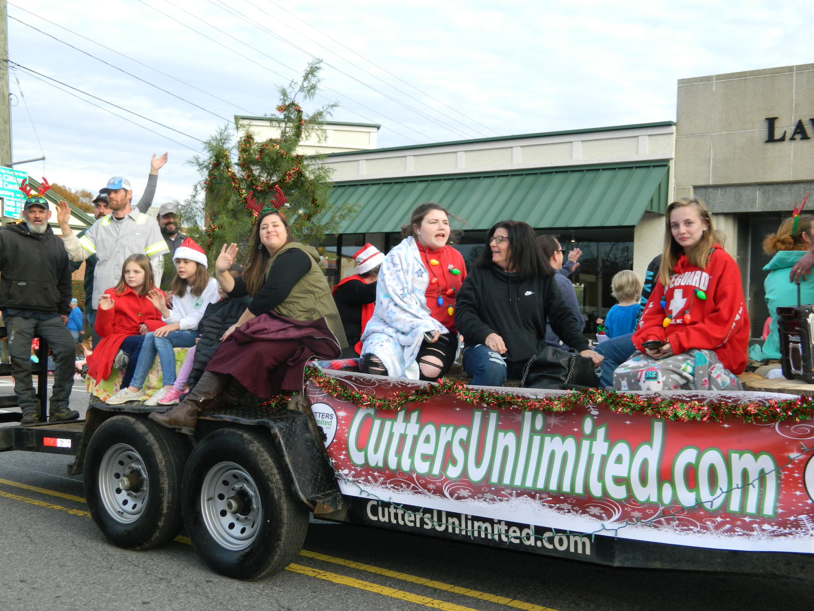 Mooresville Christmas Parade (357).JPG